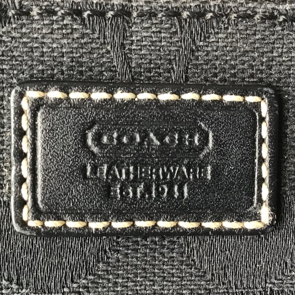 NWOT Authentic Coach Wristlet Bag - Black - Picture 3 of 6